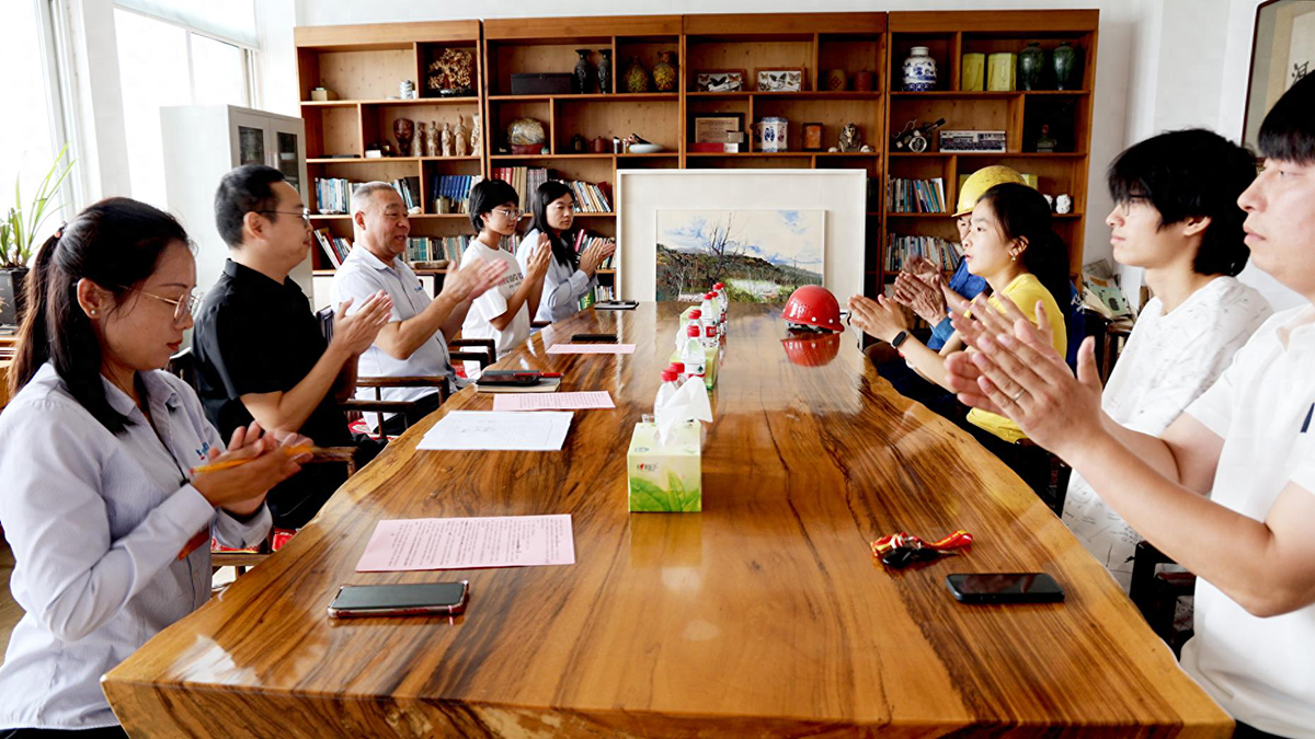 2025年华泰集团职工子女金秋助学金温馨启幕 爱心护航学子扬帆逐梦