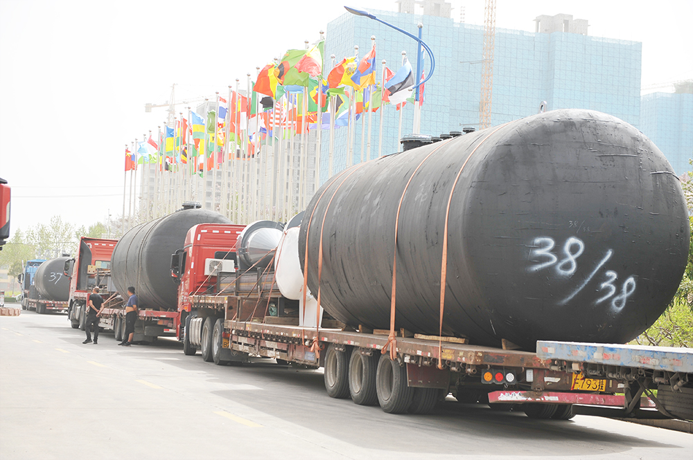 华泰集团生产的500TPD大豆制油、300TPD棕榈仁榨油项目发货尼日利亚