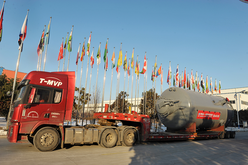 华泰集团承揽的10TPD芝麻油精炼设备发往巴西