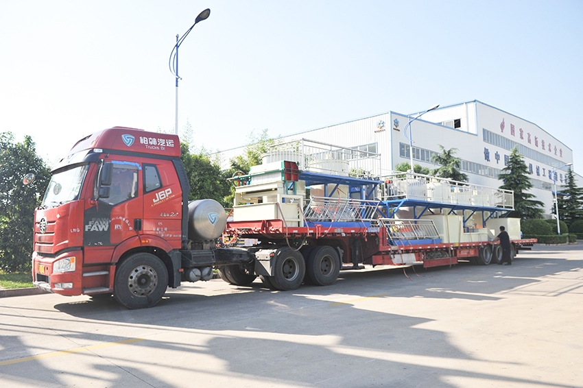 华泰集团生产制造的3T精炼脱蜡项目发货新疆